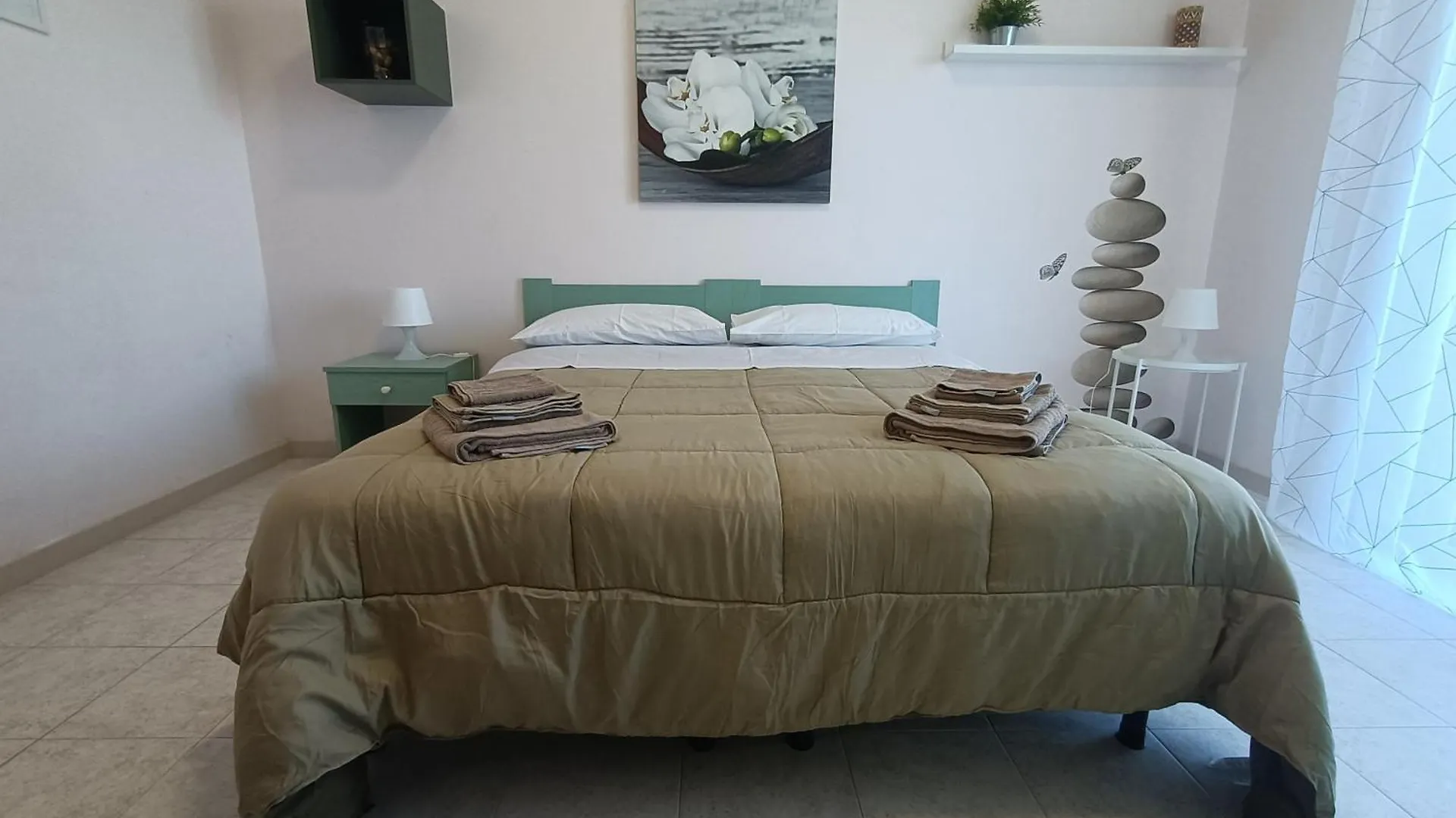 Syracuse Family Apartment - Free Parking Car